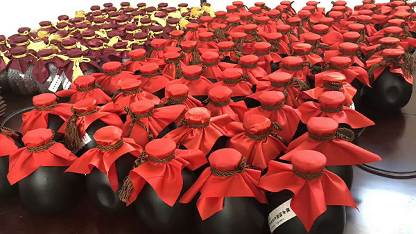 中秋國慶白酒市場回暖，小型釀酒設(shè)備酒坊一定要抓住這3大市場