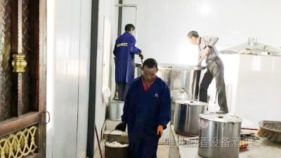 中秋臨近，燒酒設(shè)備釀造的純糧酒銷量直線上漲，你還在觀望嗎