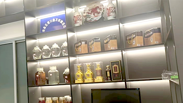 是什么讓他放棄幾十萬的工作，返鄉(xiāng)用不銹鋼釀酒設(shè)備開酒坊？