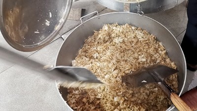 做百合酒什么樣的蒸酒設(shè)備好？百合清香型白酒釀酒技術(shù)培訓(xùn)！