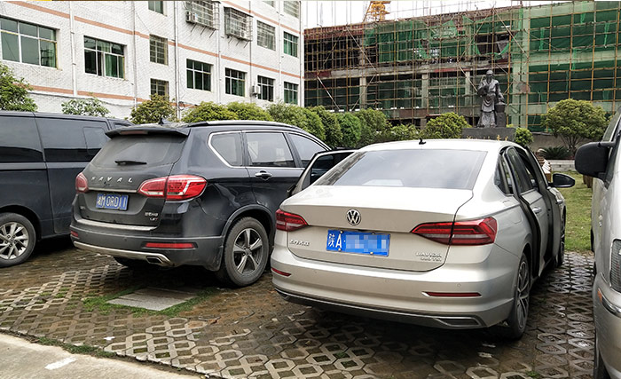 自駕車(chē)參觀