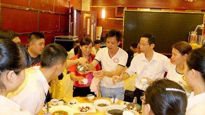 在農(nóng)村開(kāi)小型燒酒設(shè)備酒坊的基本流程有哪些 大概投資多少錢(qián)？