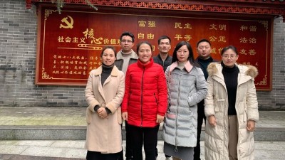 黨建領(lǐng)發(fā)展，科技助扶貧