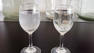 加水變渾濁的酒，就是釀酒機器釀造的純糧白酒？