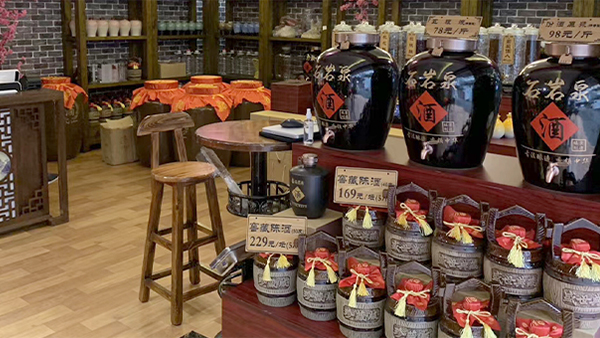 為什么你的酒坊總在找新客？聰明老板都在這3件事上“內(nèi)卷”