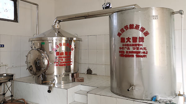 用小型酒廠釀酒設備開酒坊，每斤酒的成本大概是多少？